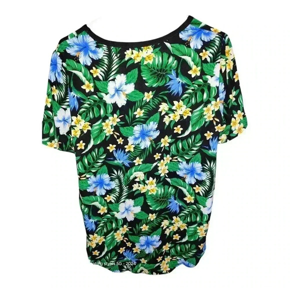 Lush Blouse High Low Top Women's Hawaiian Floral Short Sleeve Scoop Neck Size M - Picture 7 of 9